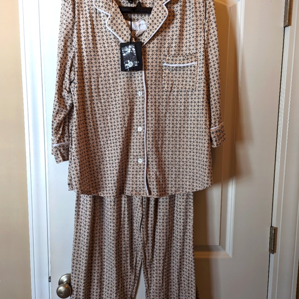 Vera Wang Women's New XL Pajamas
